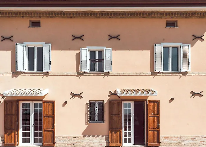 Casale Macarre